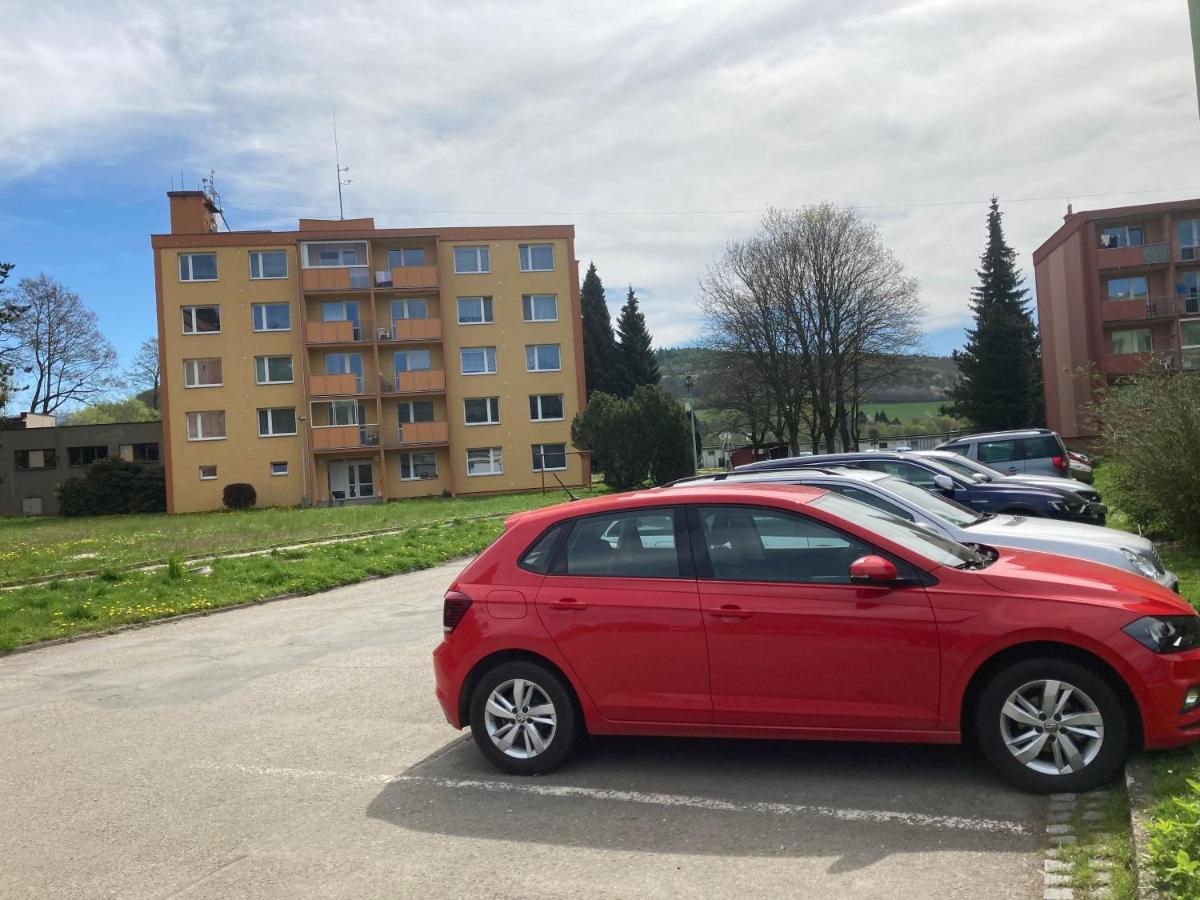 Apartman Ve Velkych Losinach Велке Лосины Экстерьер фото